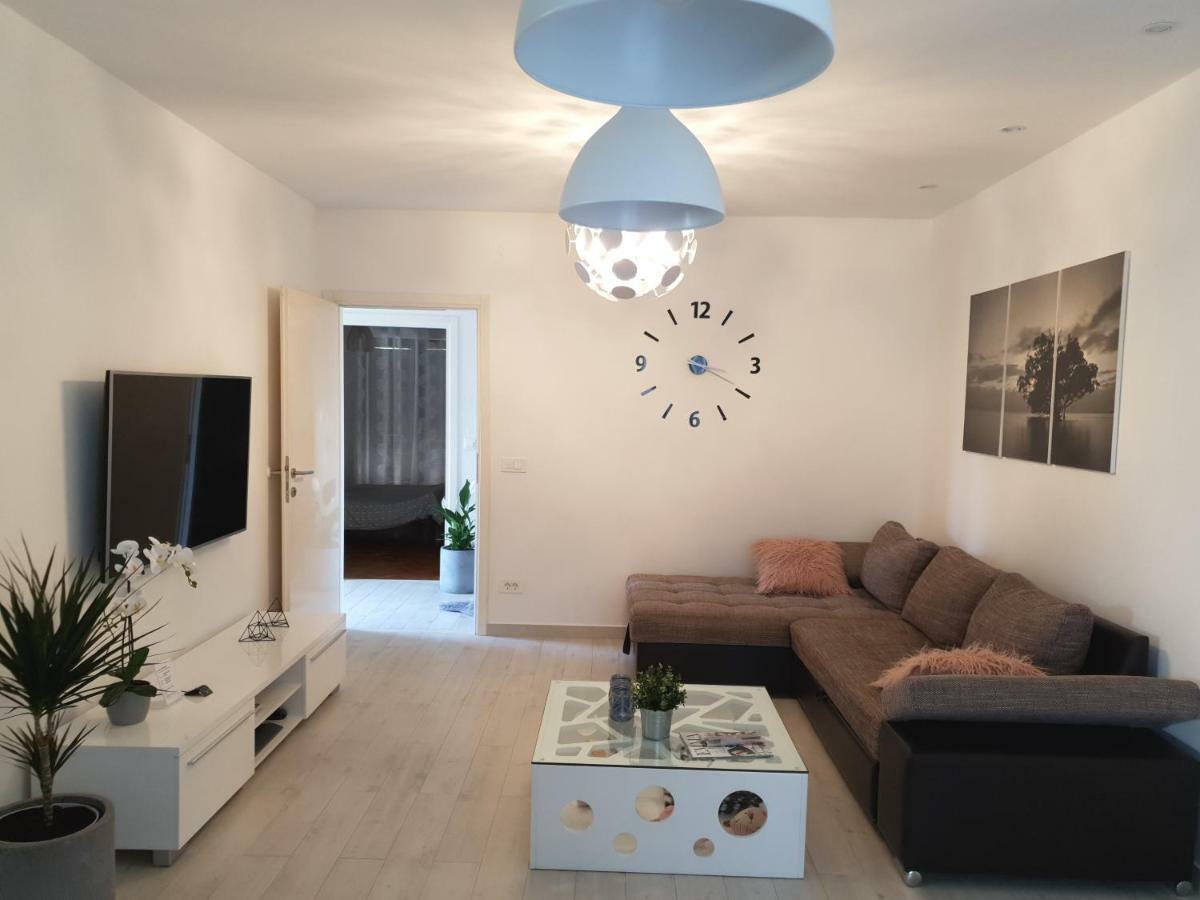 Gulin Apartments Vodice Exterior foto